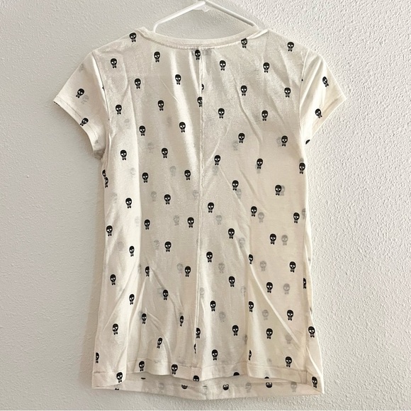 Express Skull With Bowtie Mini Print Graphic Tee Shirt Size Small - Picture 4 of 5